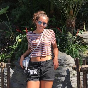 Meet your Posher, Adriana
